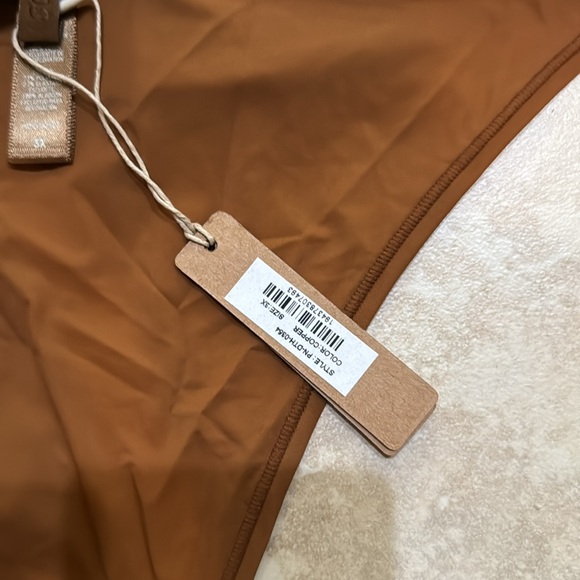 NWT Bundle of 3 pairs 3X thong panties - Picture 3 of 4